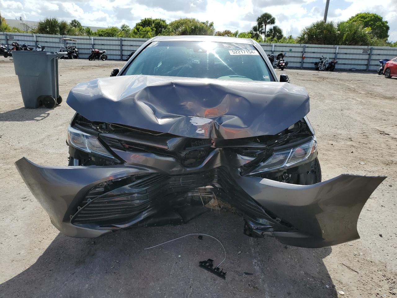4T1B11HK8JU159484 TOYOTA CAMRY 2018