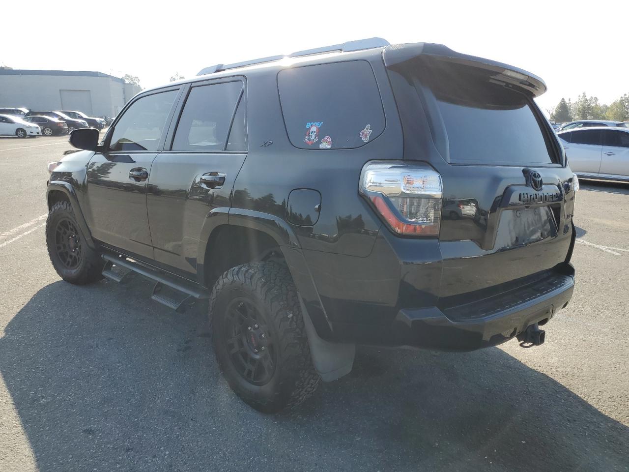 2018 Toyota 4Runner Sr5/Sr5 Premium vin: JTEBU5JR8J5586972