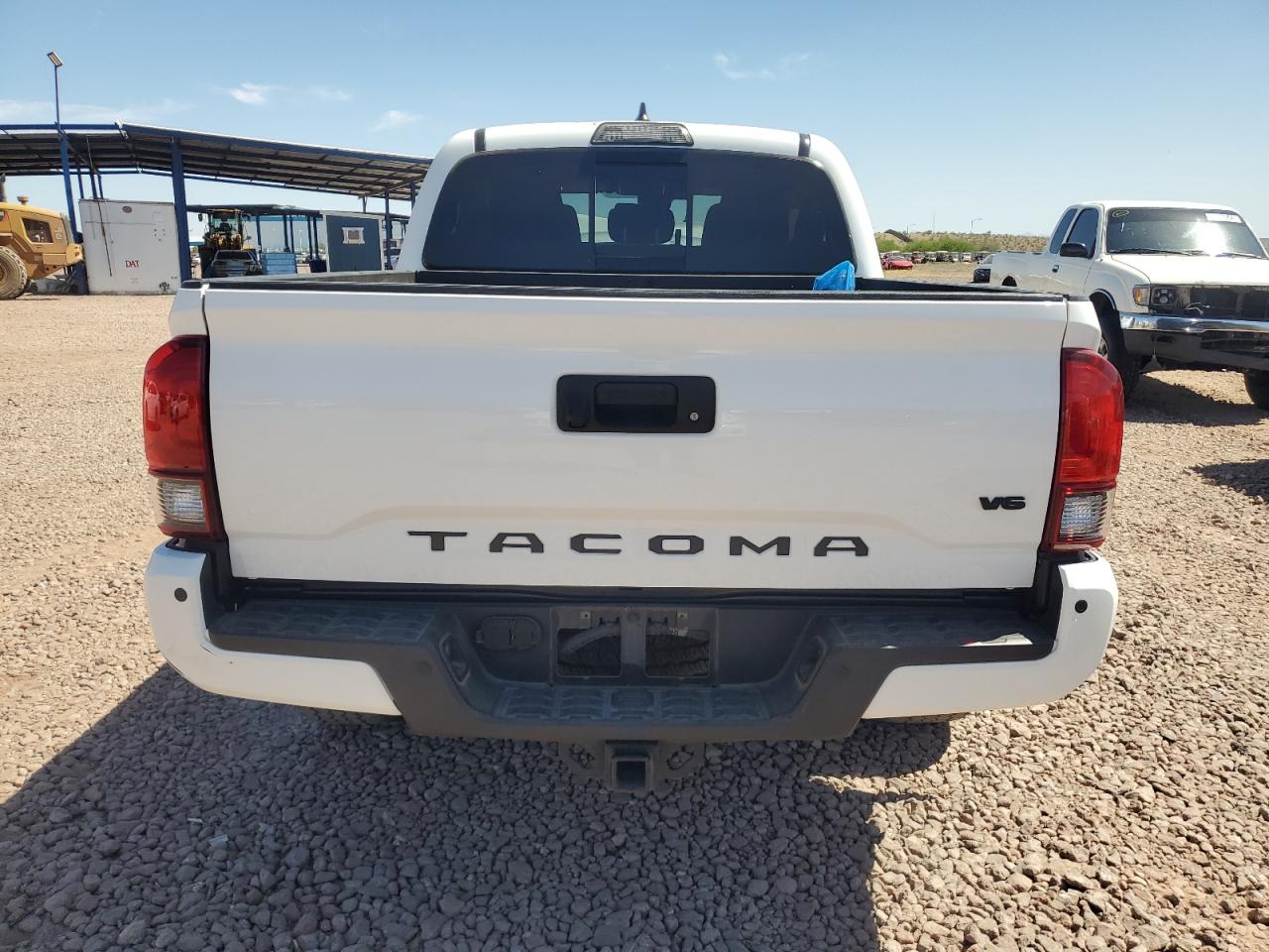 3TMCZ5AN7JM182885 TOYOTA TACOMA 2018