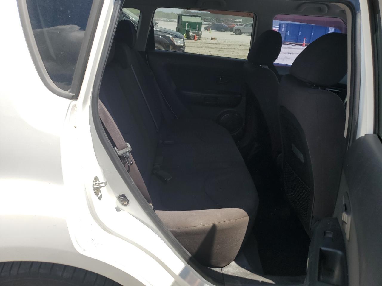 KNDJT2A52C7427113 2012 Kia Soul