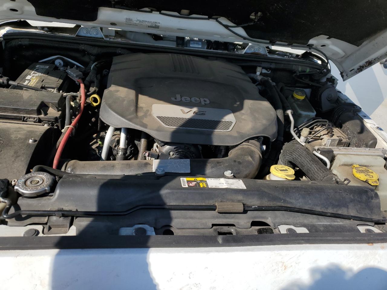 1C4BJWEG5GL244752 2016 Jeep Wrangler Unlimited Sahara