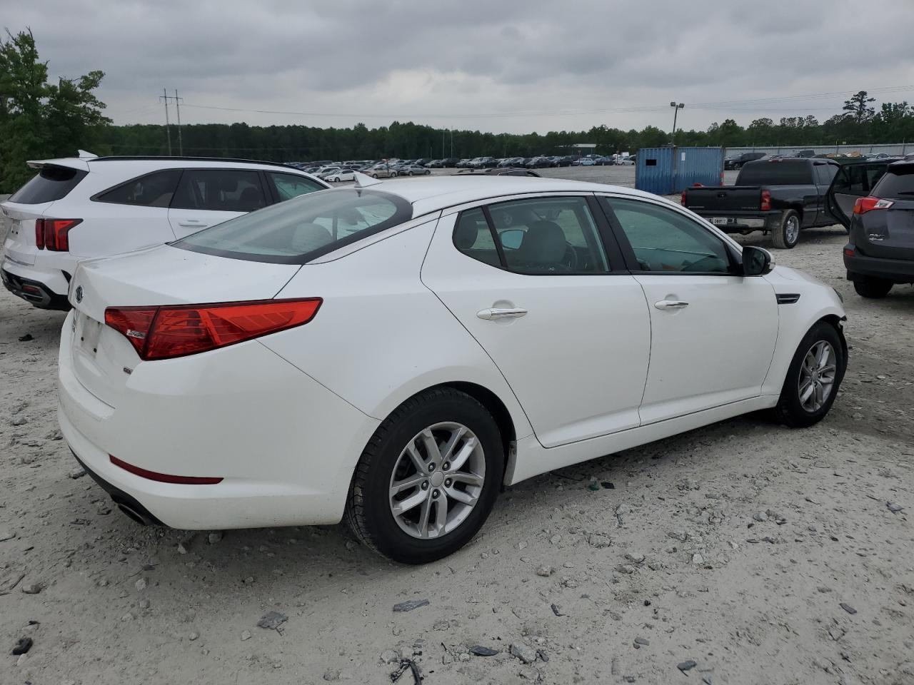 KNAGM4A79C5275120 2012 Kia Optima Lx