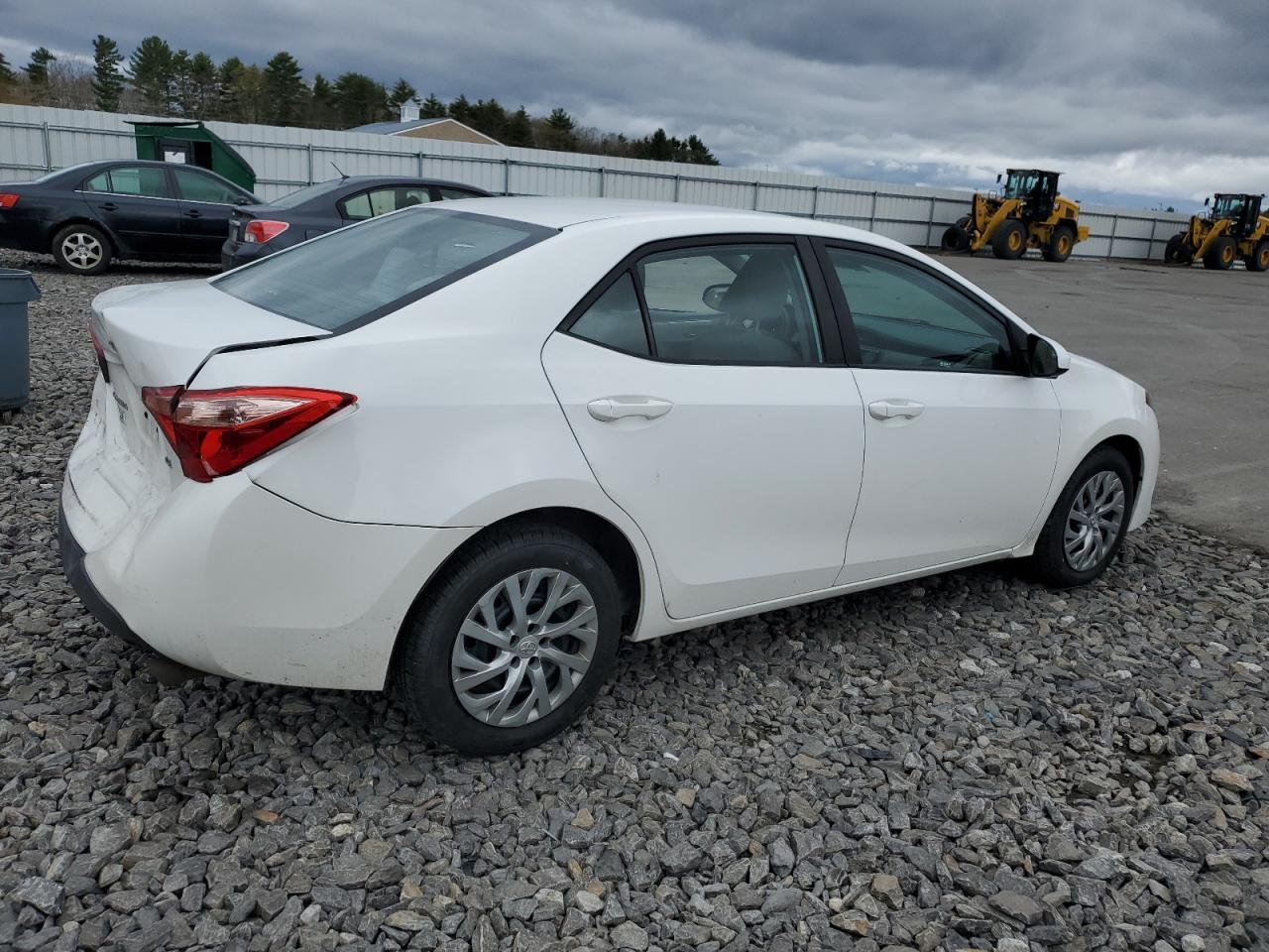 2T1BURHE5KC130785 2019 Toyota Corolla L