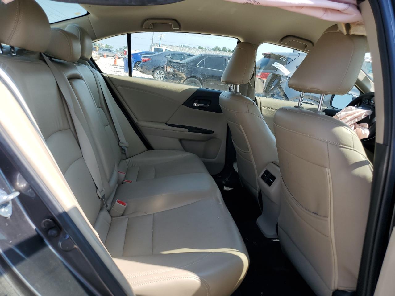 JHMCR6F38HC012395 HONDA ACCORD 2017