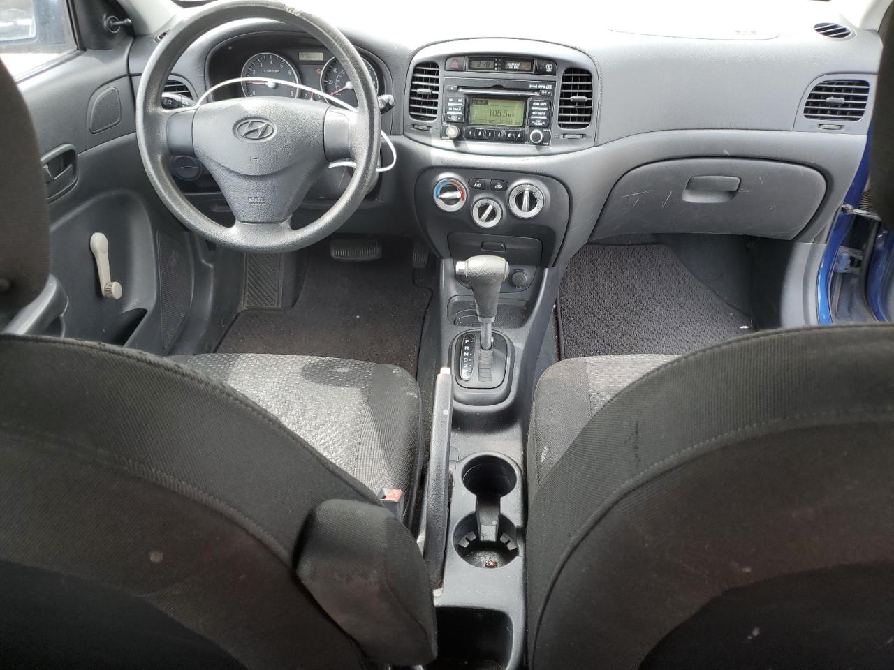 KMHCM36C58U087723 2008 Hyundai Accent Gs