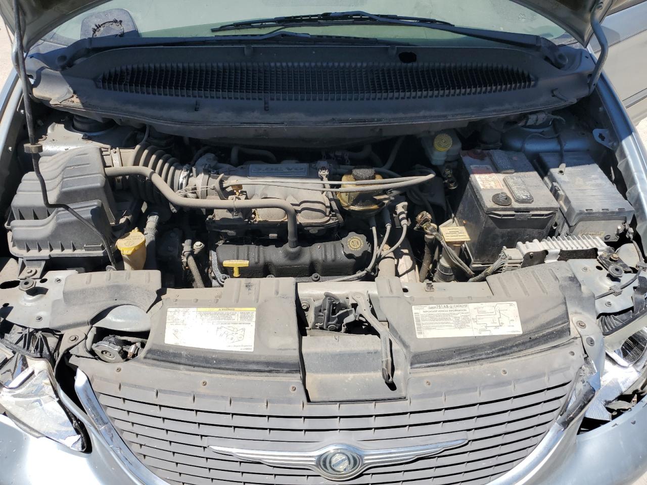 2C4GP54L73R383604 2003 Chrysler Town & Country Lxi