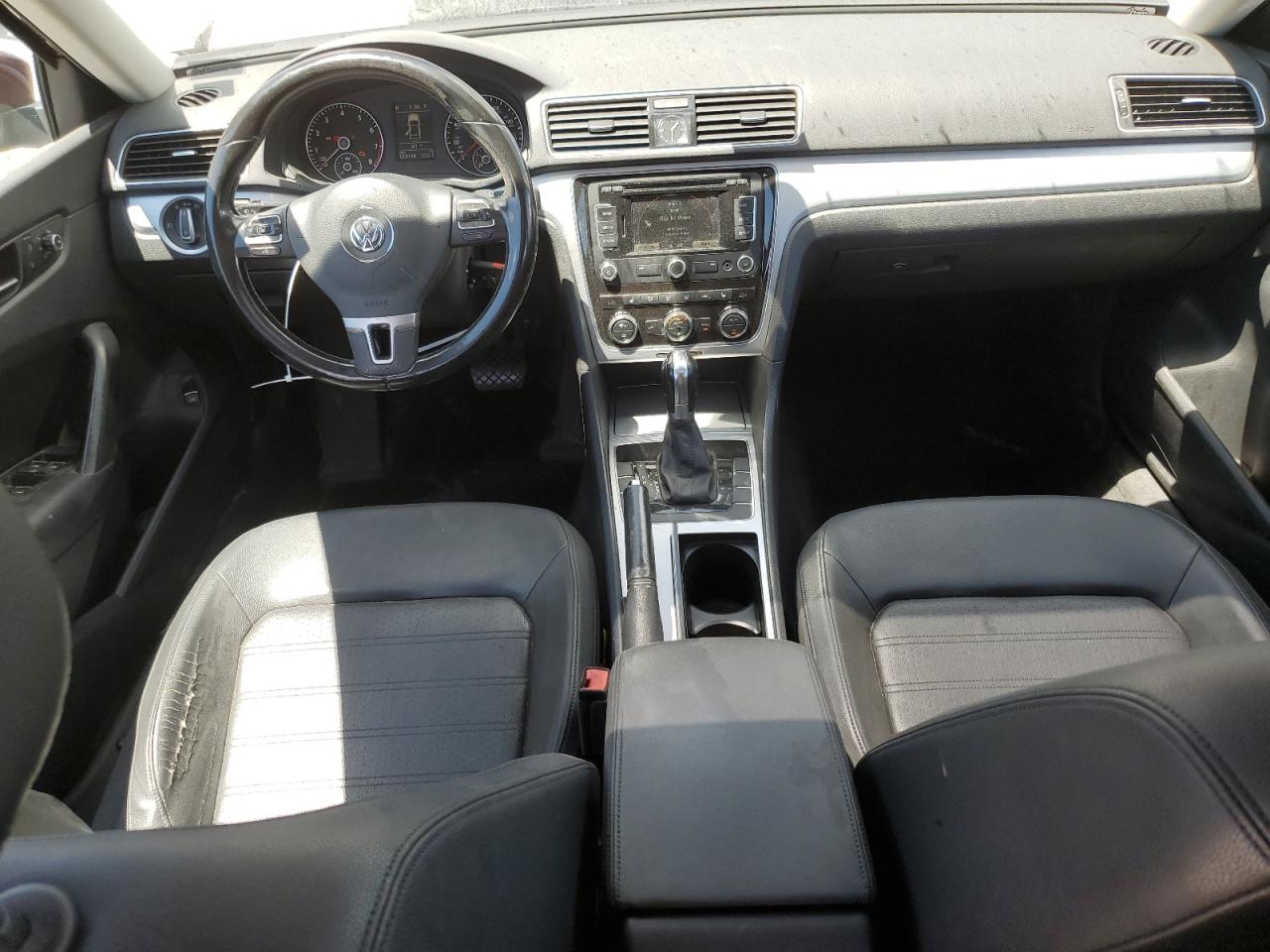 1VWBM7A37CC054278 2012 Volkswagen Passat Se