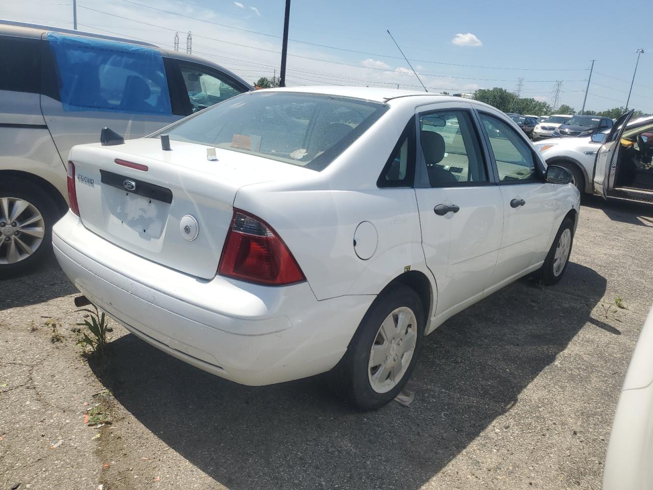 1FAHP34N27W330998 2007 Ford Focus Zx4