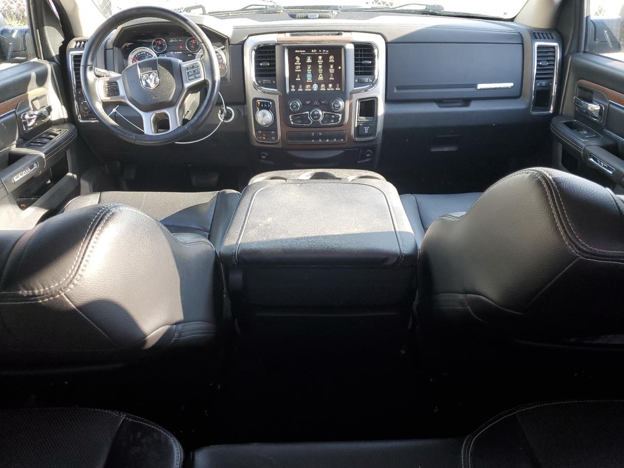 1C6RR7JT0HS516039 2017 Ram 1500 Laramie