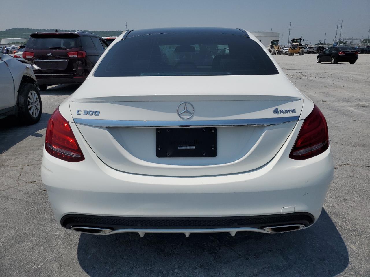 55SWF4KB9JU276886 2018 Mercedes-Benz C 300 4Matic