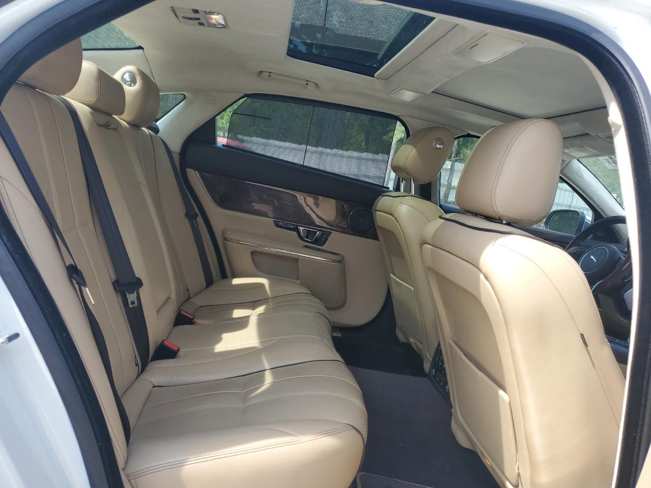 SAJWA2GZ2F8V89913 2015 Jaguar Xjl Portfolio