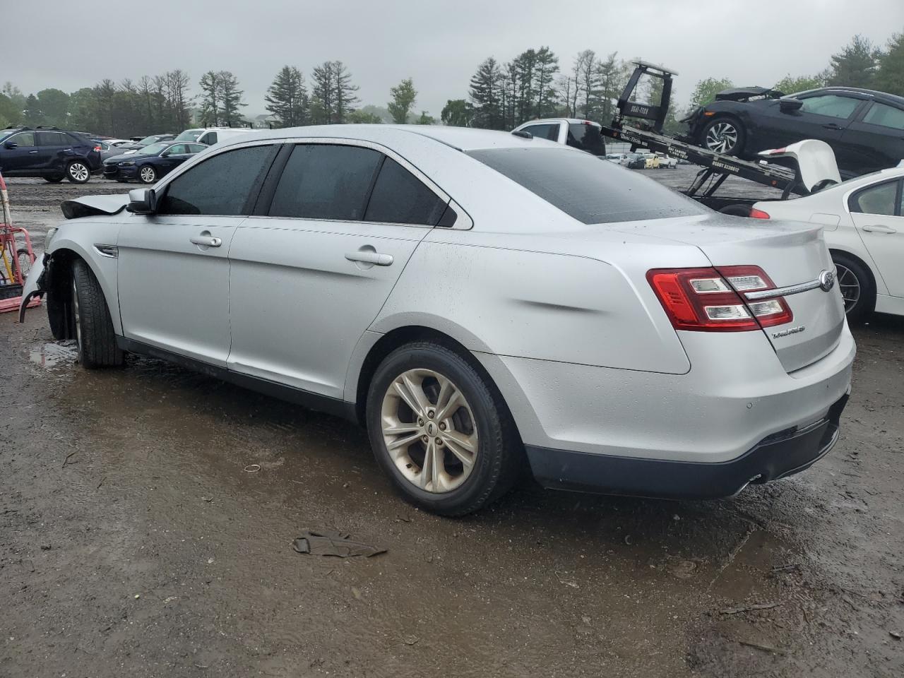 1FAHP2E86DG208170 2013 Ford Taurus Sel