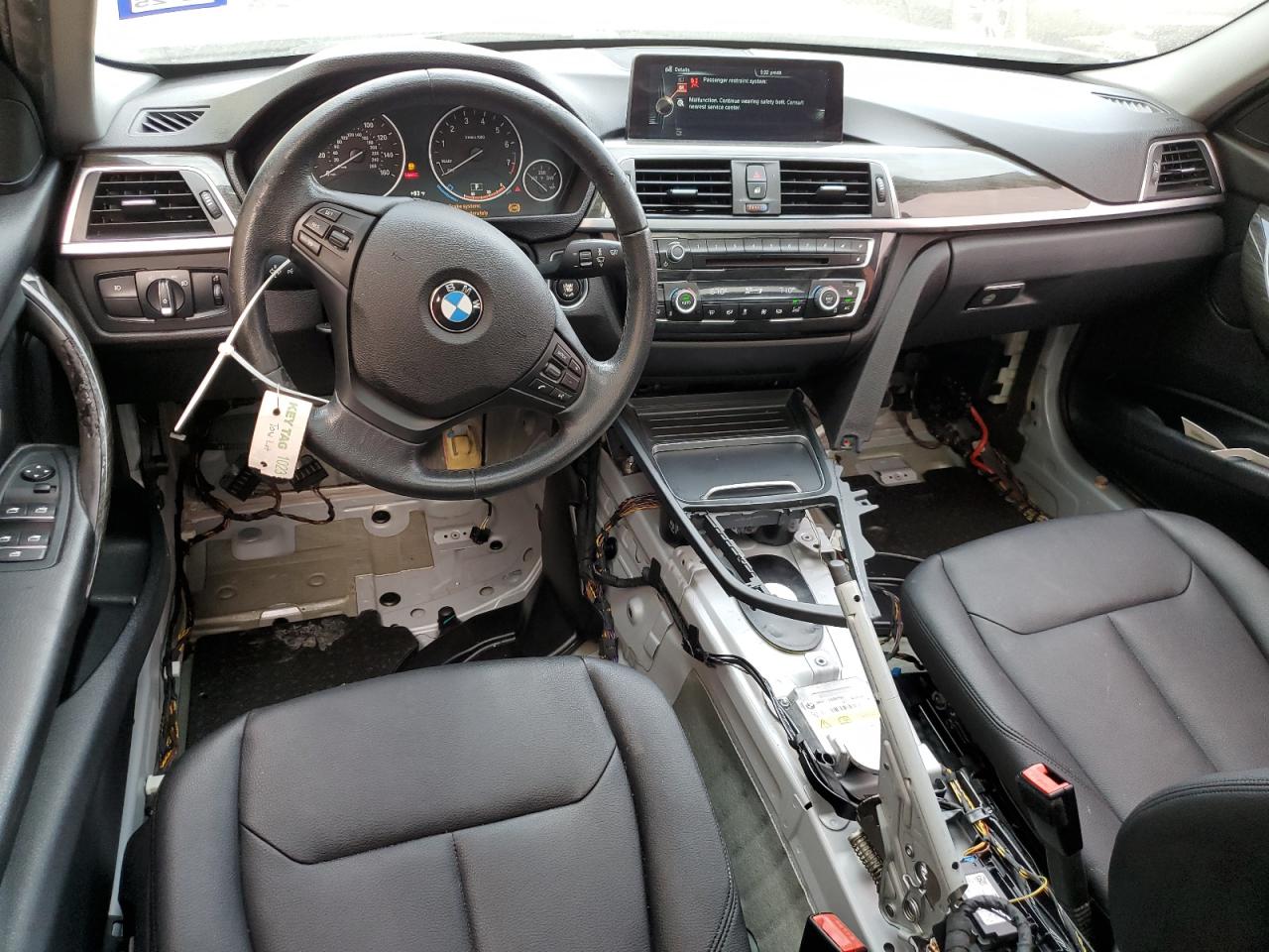 WBA8E5G59GNT93252 2016 BMW 320 Xi