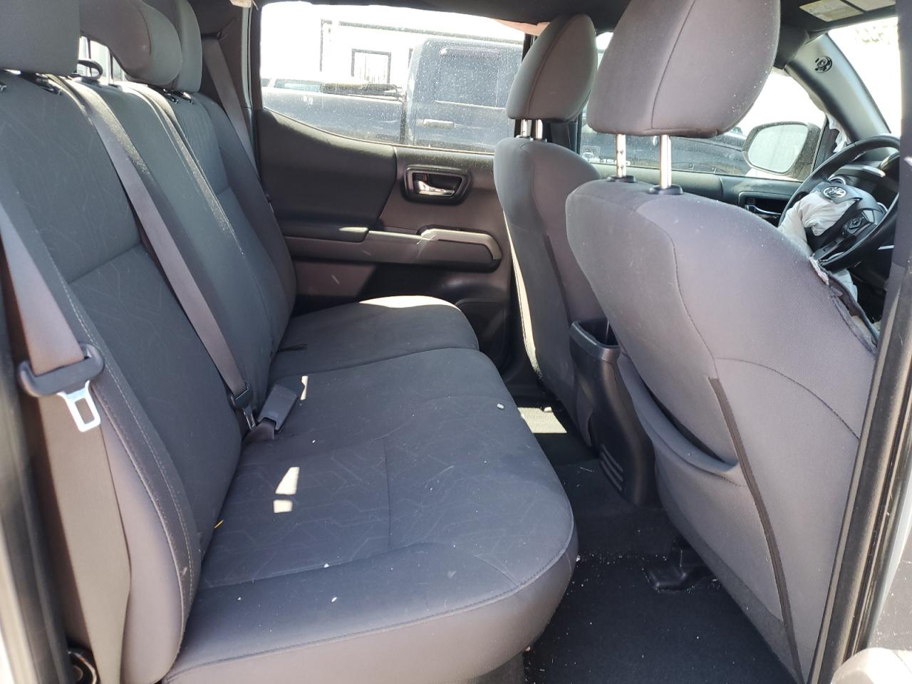 3TMCZ5AN2JM175620 2018 Toyota Tacoma Double Cab