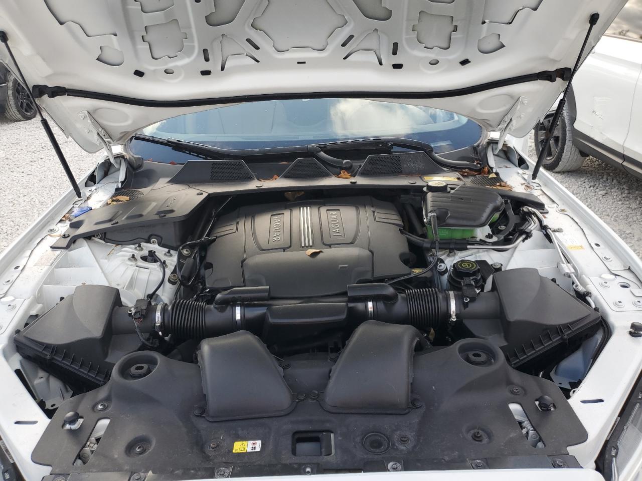 SAJWA2GB3BLV10582 2011 Jaguar Xjl