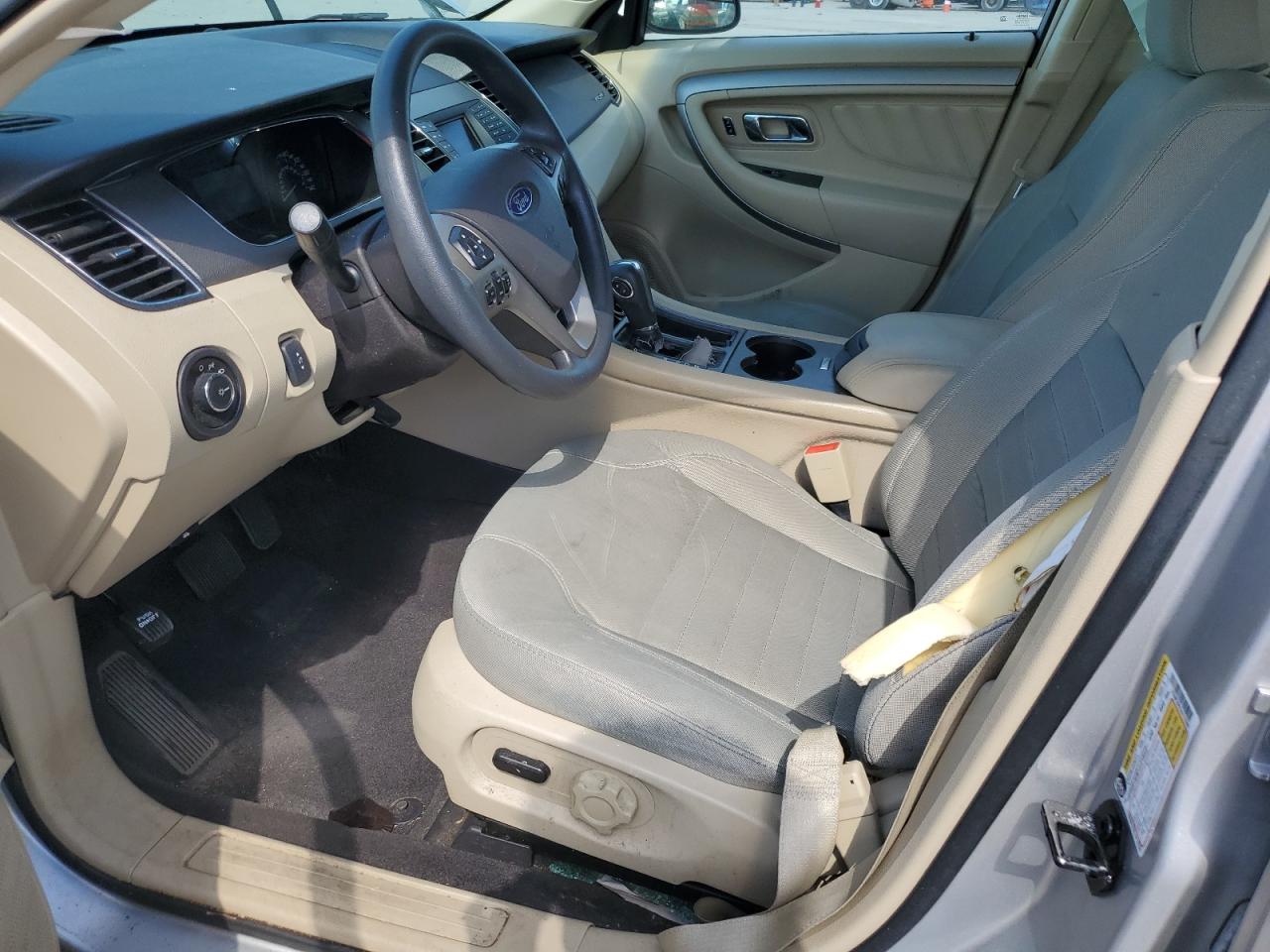 2018 Ford Taurus Se vin: 1FAHP2D83JG115300