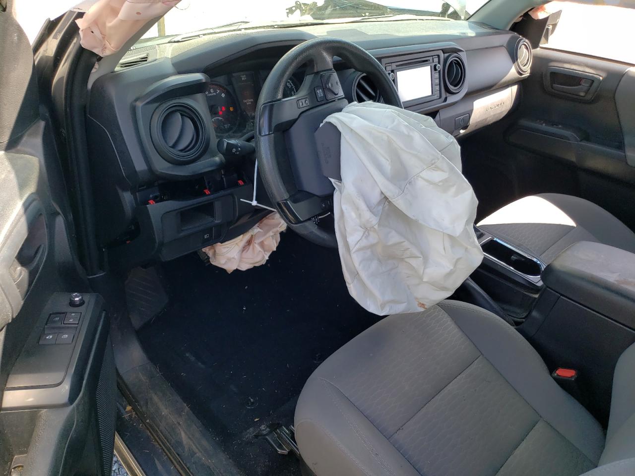 5TFRX5GN3JX120899 2018 Toyota Tacoma Access Cab