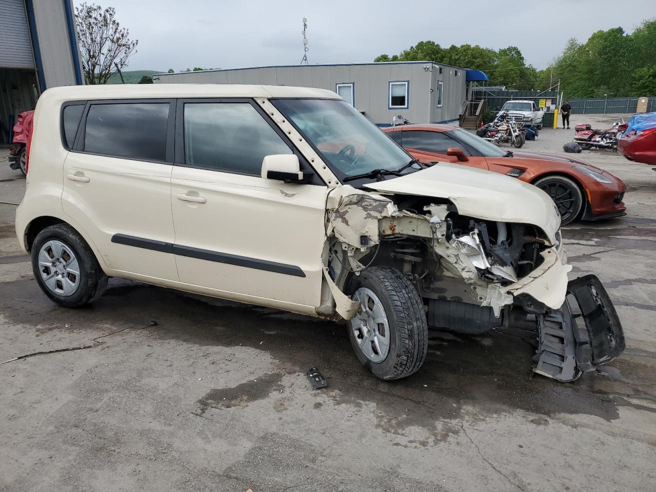 KNDJT2A5XD7500889 2013 Kia Soul