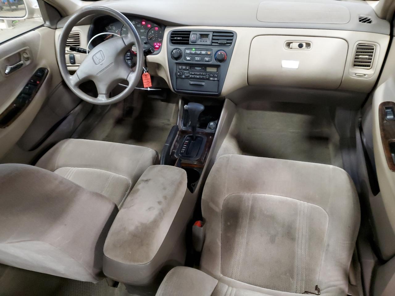 1HGCG5676YA134335 2000 Honda Accord Se