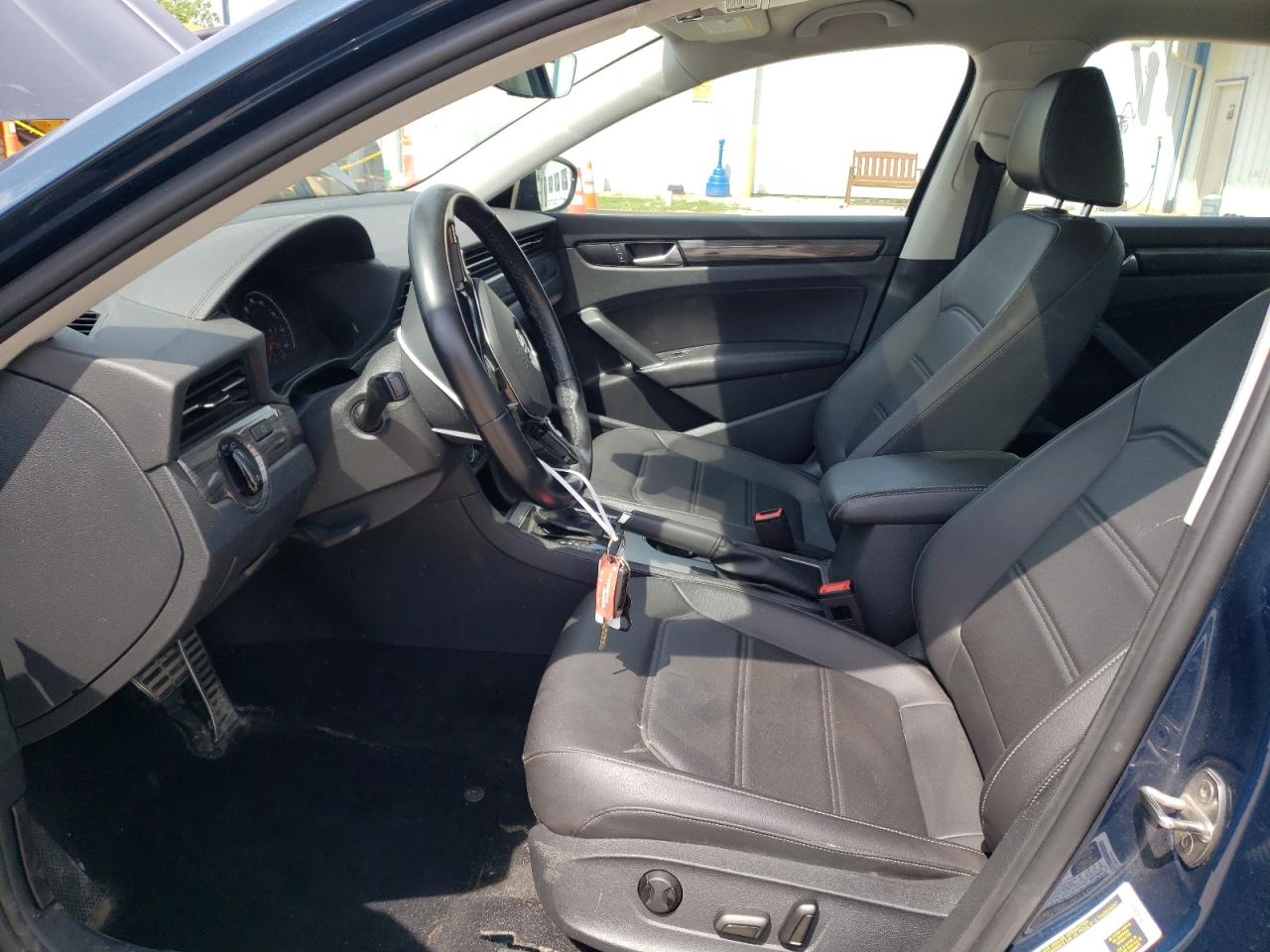 1VWMA7A32LC024333 2020 Volkswagen Passat R-Line