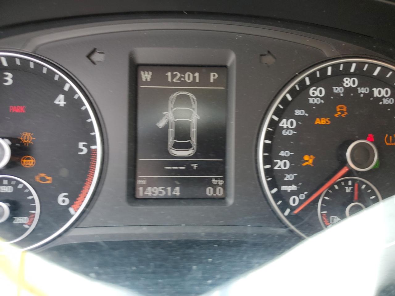 1VWBN7A30DC051365 2013 Volkswagen Passat Se