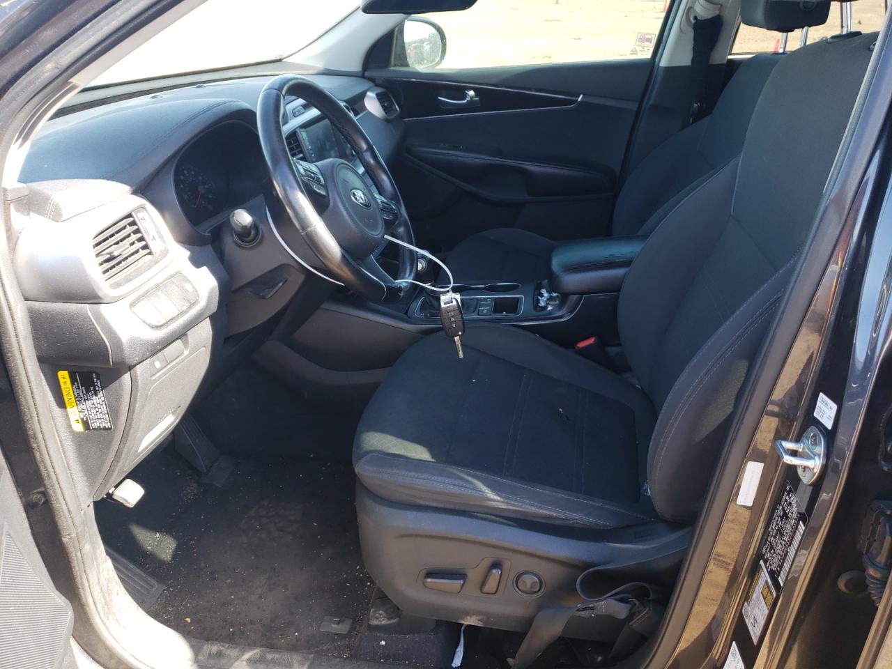 5XYPG4A33JG385673 2018 Kia Sorento Lx
