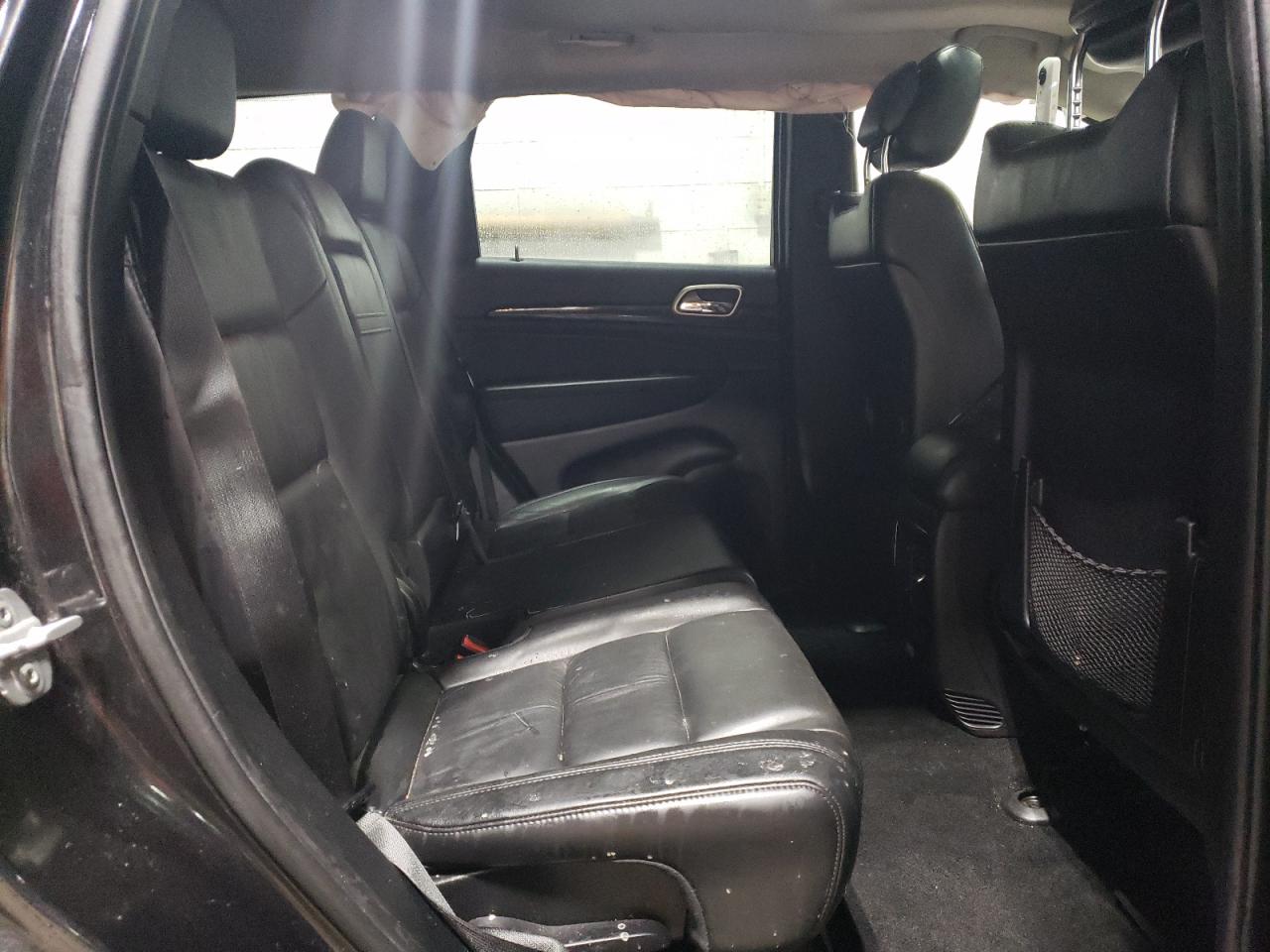 1C4RJFAT4CC153385 2012 Jeep Grand Cherokee Laredo