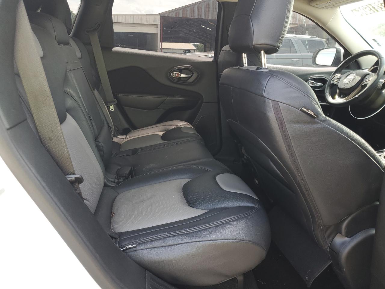 1C4PJLCS8GW108576 2016 Jeep Cherokee Latitude