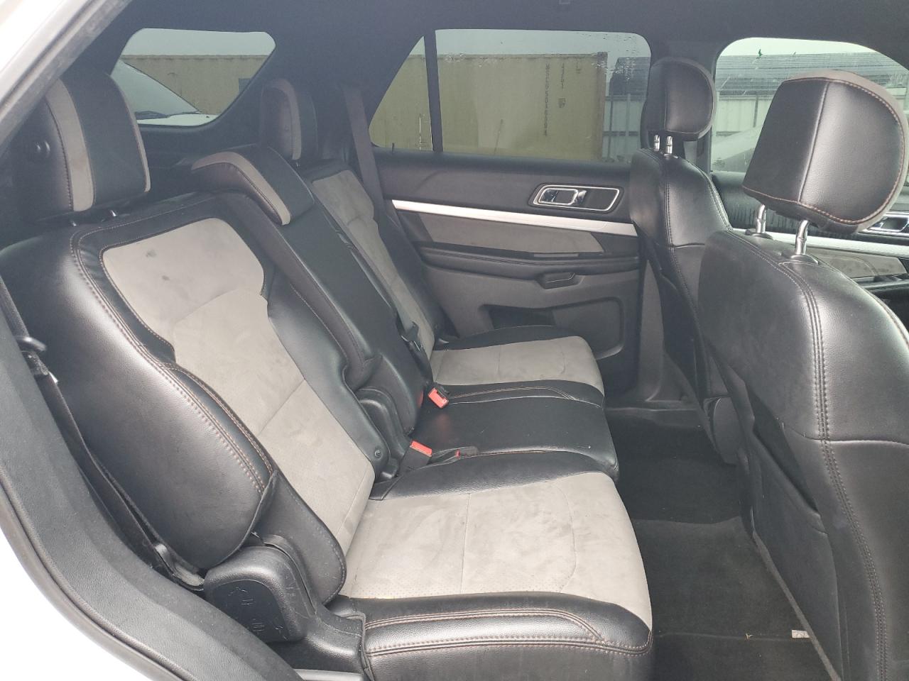 1FM5K7D82HGC61931 FORD EXPLORER 2017