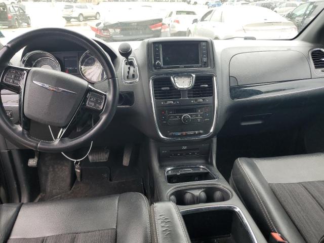 2015 CHRYSLER TOWN & COU - 2C4RC1HG3FR505986