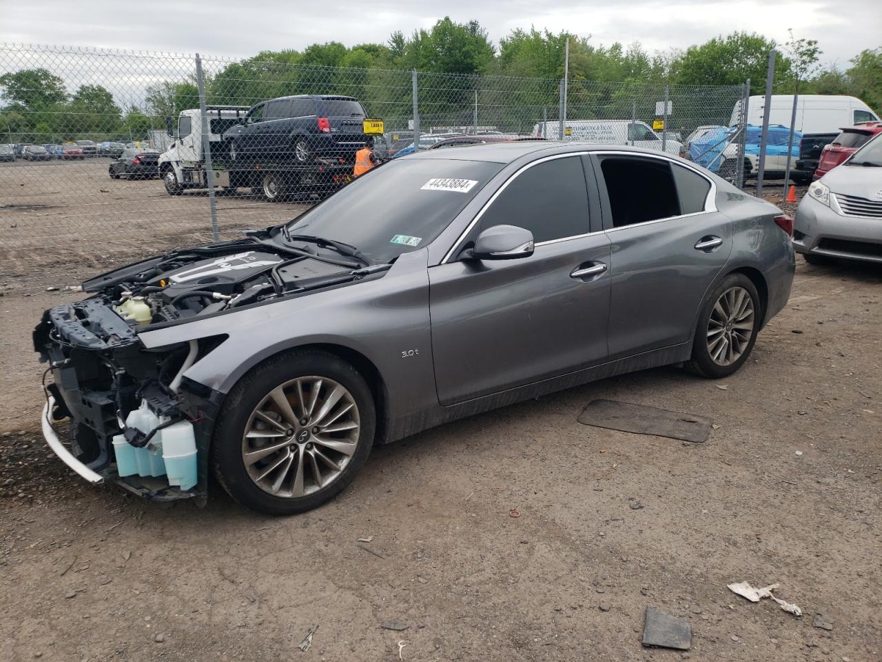 JN1EV7AP7JM353697 2018 Infiniti Q50 Luxe