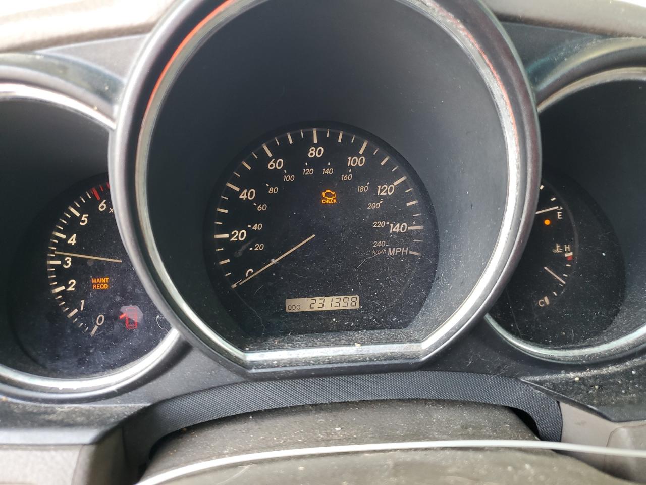 JTJHA31UX40031813 2004 Lexus Rx 330