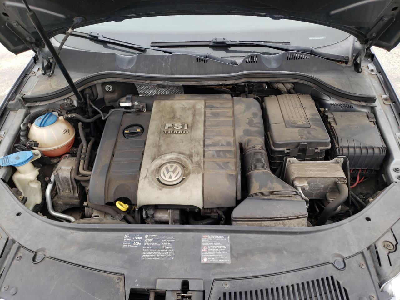 WVWXK73C68E048883 2008 Volkswagen Passat Wagon Turbo