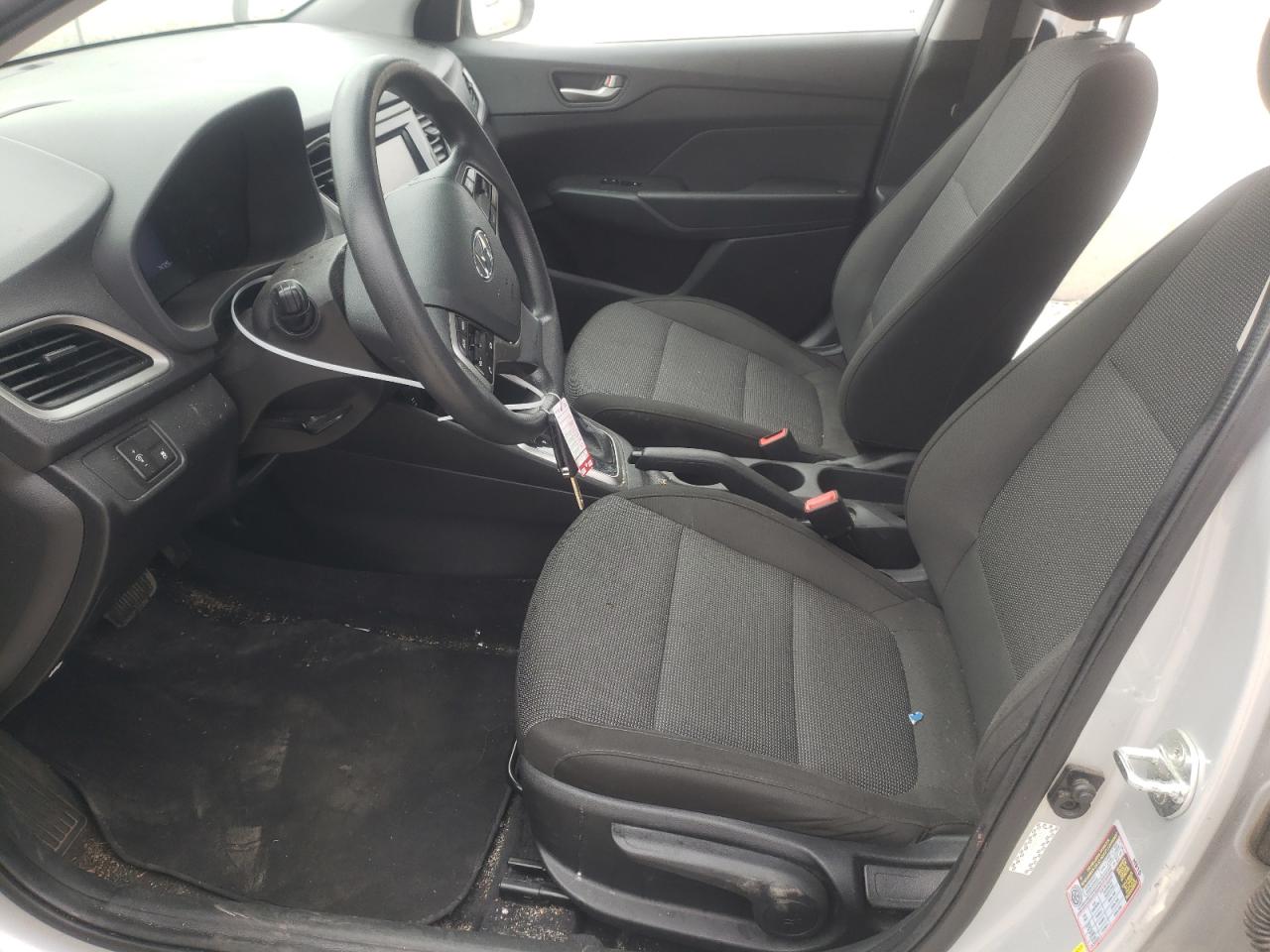 3KPC24A69LE112745 2020 Hyundai Accent Se