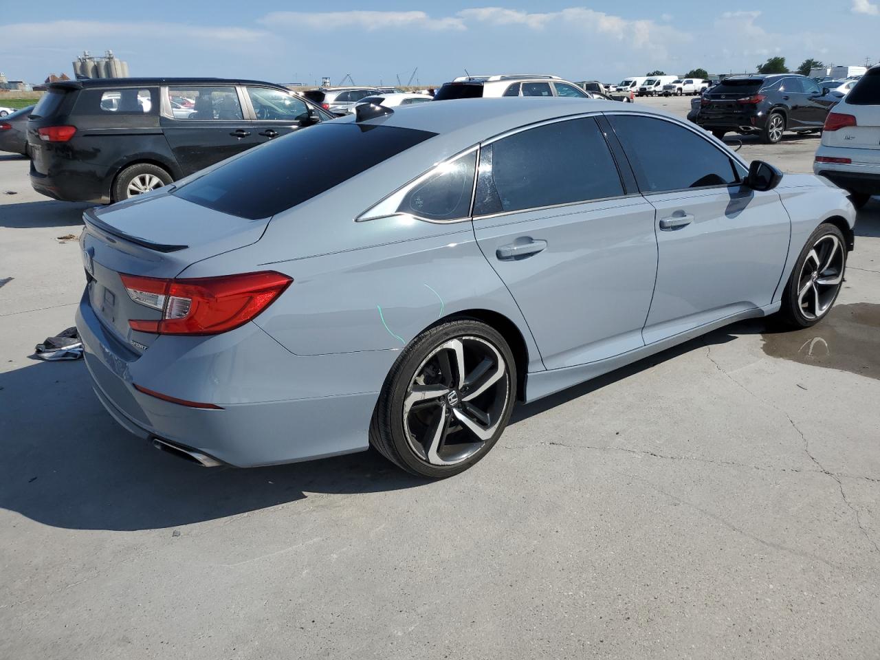 1HGCV1F38NA068488 HONDA ACCORD 2022