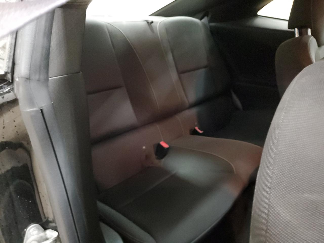 2G1FB1ED2B9207027 2011 Chevrolet Camaro Lt