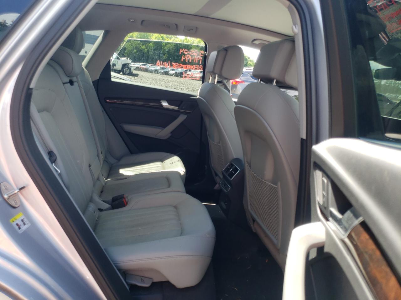 WA1BNAFY9J2160908 2018 Audi Q5 Premium Plus