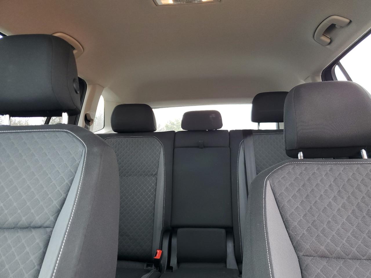 3VV0B7AX1MM104435 2021 Volkswagen Tiguan S