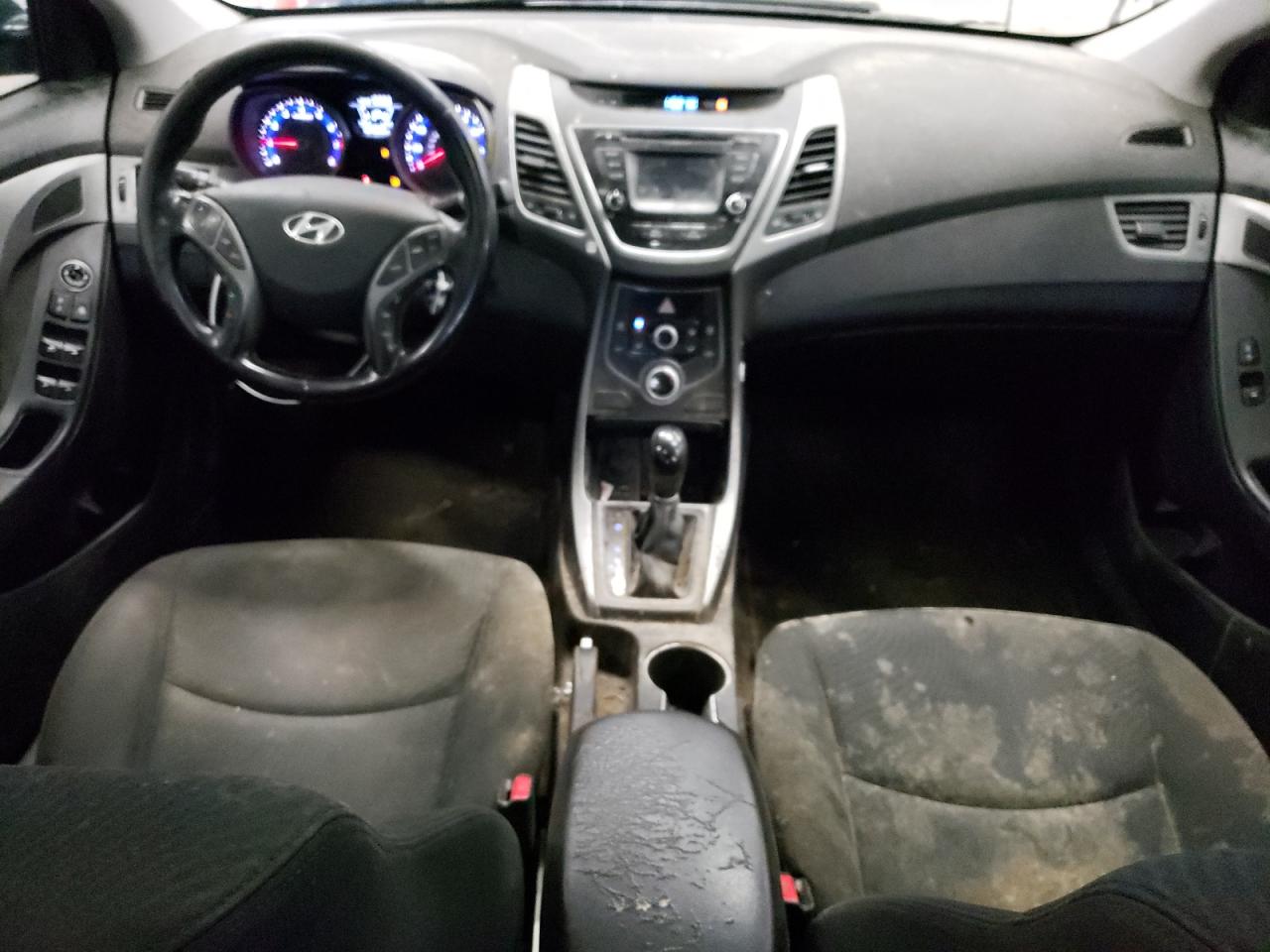 KMHDH4AE8FU235819 2015 Hyundai Elantra Se