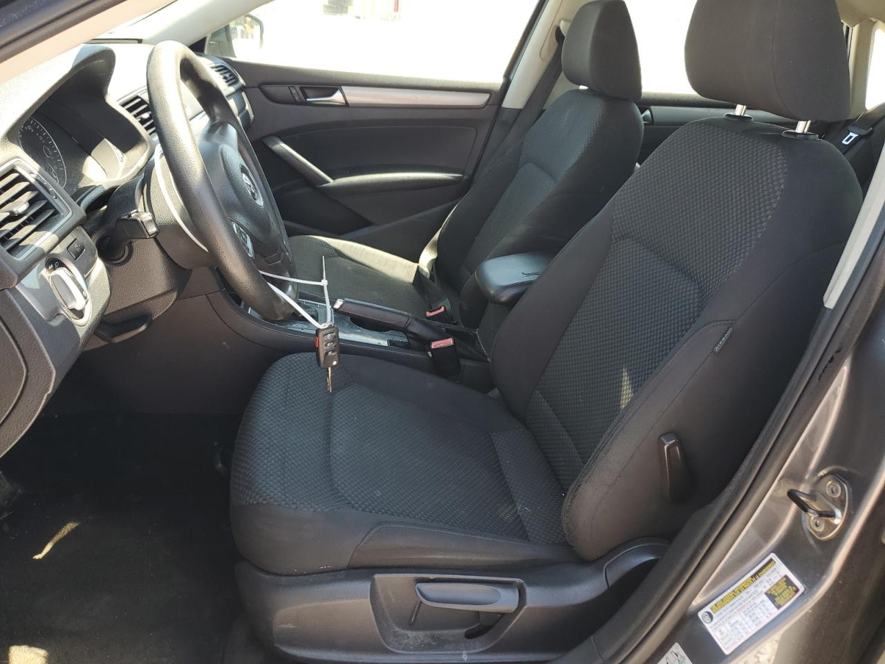 1VWAP7A38DC047103 2013 Volkswagen Passat S