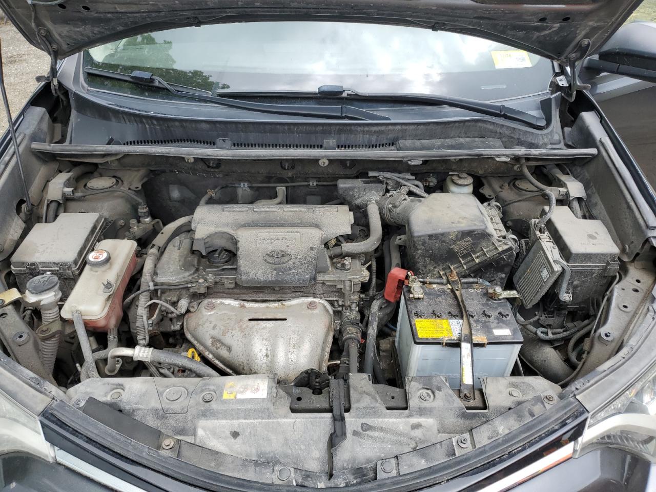 JTMBFREV3HJ119747 2017 Toyota Rav4 Le