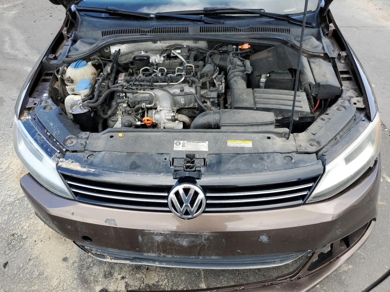 3VW3L7AJ4EM372415 2014 Volkswagen Jetta Tdi