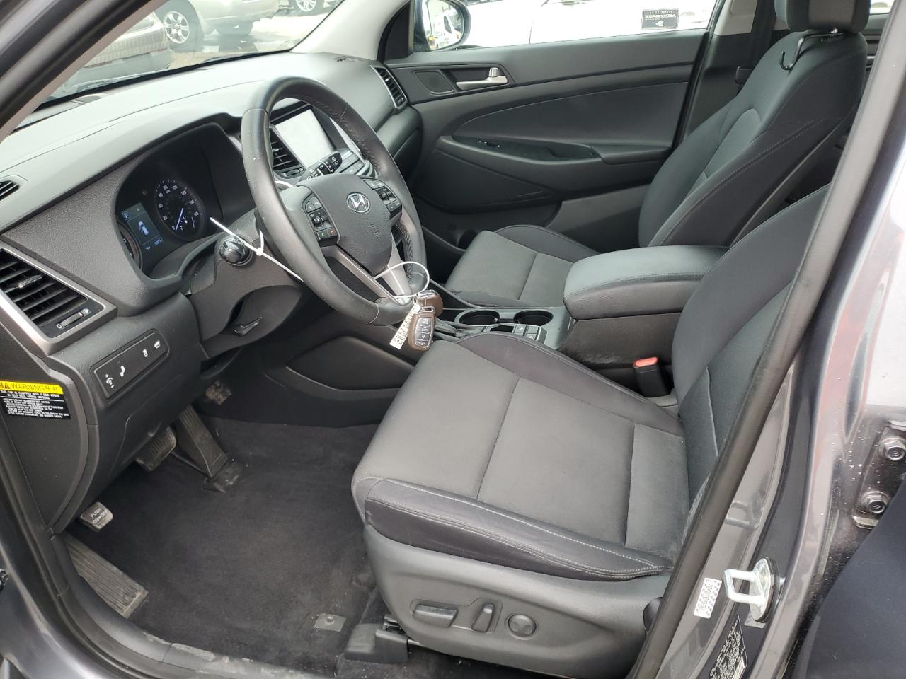 KM8J33A20JU834272 2018 Hyundai Tucson Value