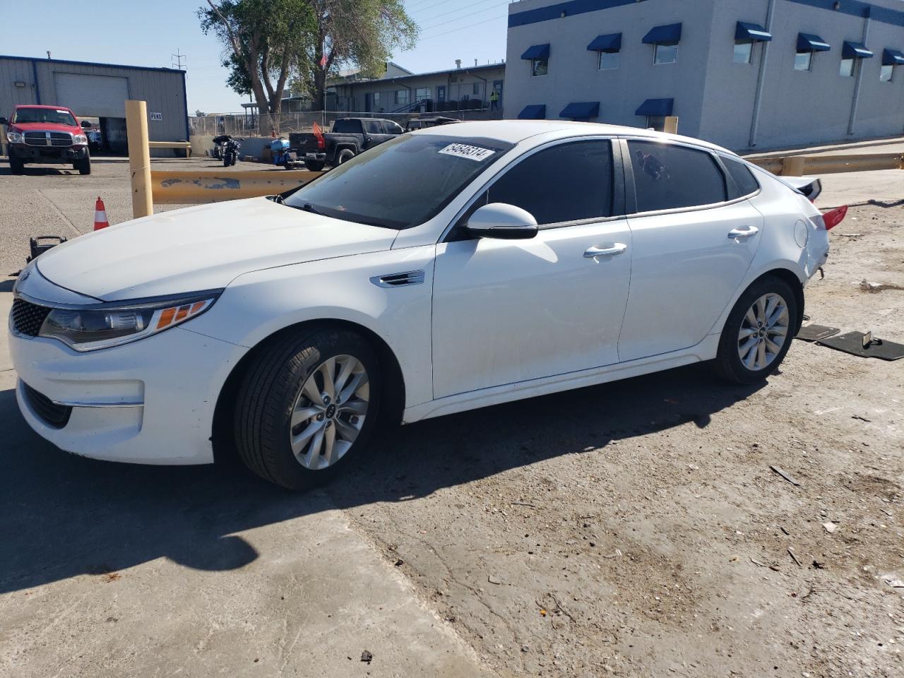 2018 Kia Optima Lx vin: 5XXGT4L36JG272278