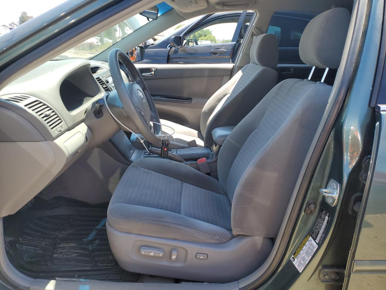 4T1BE32K85U065989 2005 Toyota Camry Le