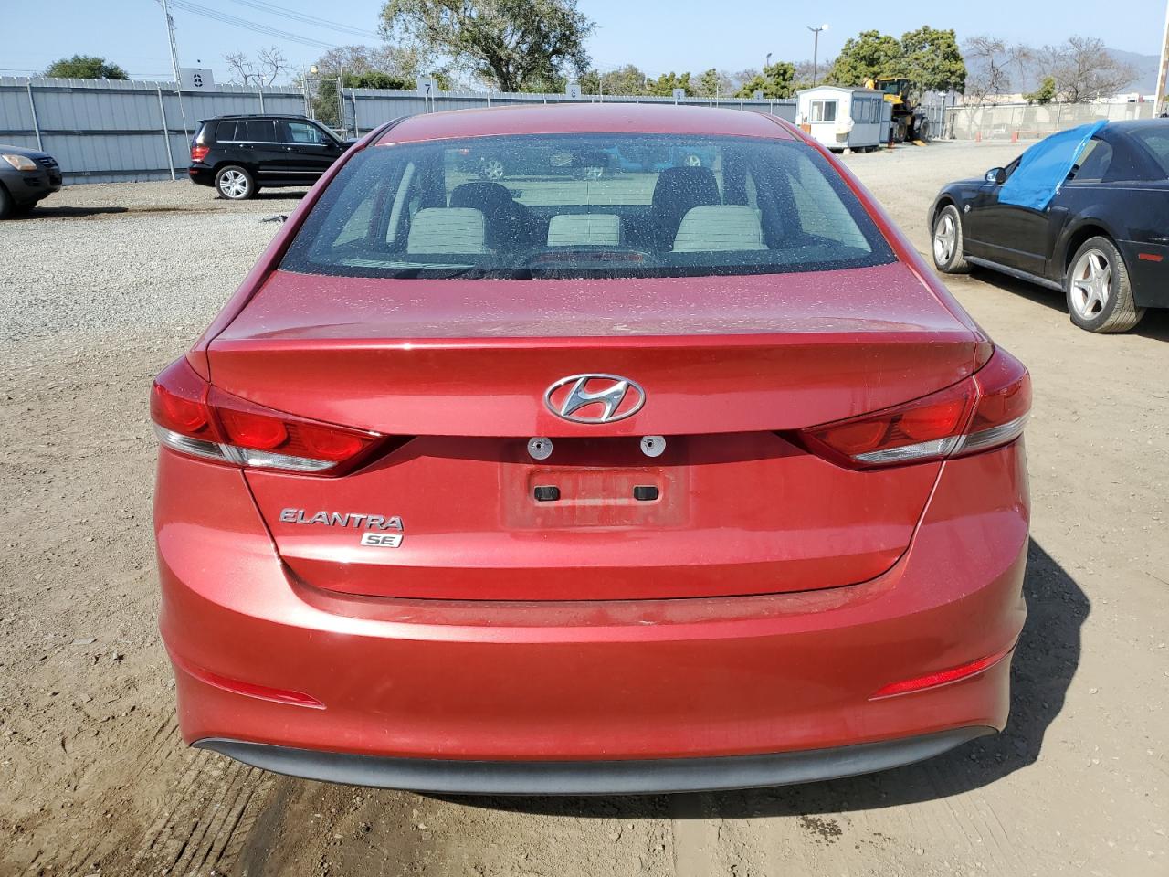 2018 Hyundai Elantra Se vin: 5NPD74LF8JH347505