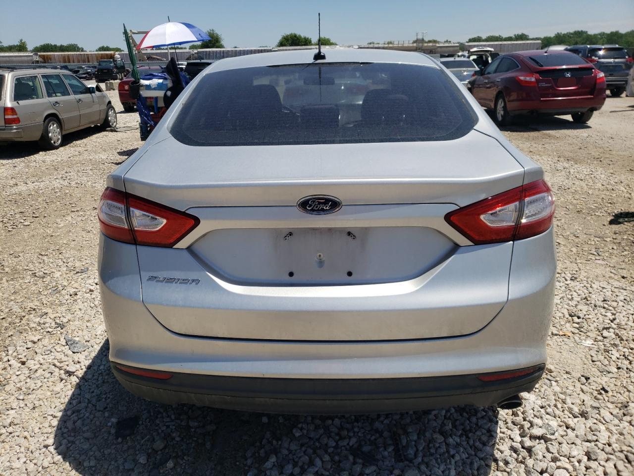 2014 Ford Fusion S vin: 3FA6P0G79ER353763