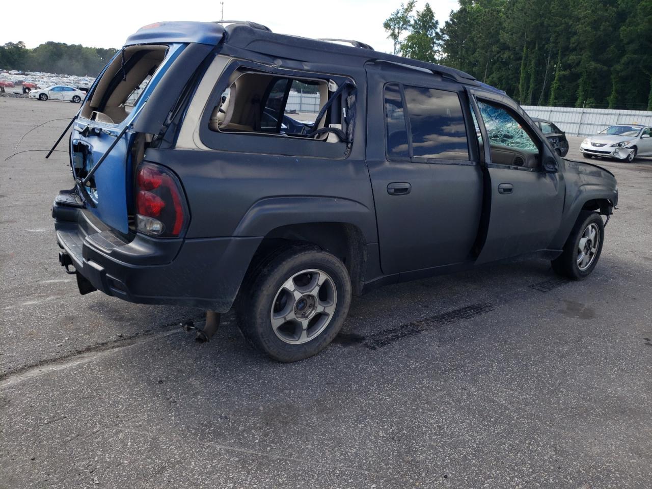 1GNET16S246188302 2004 Chevrolet Trailblazer Ext Ls