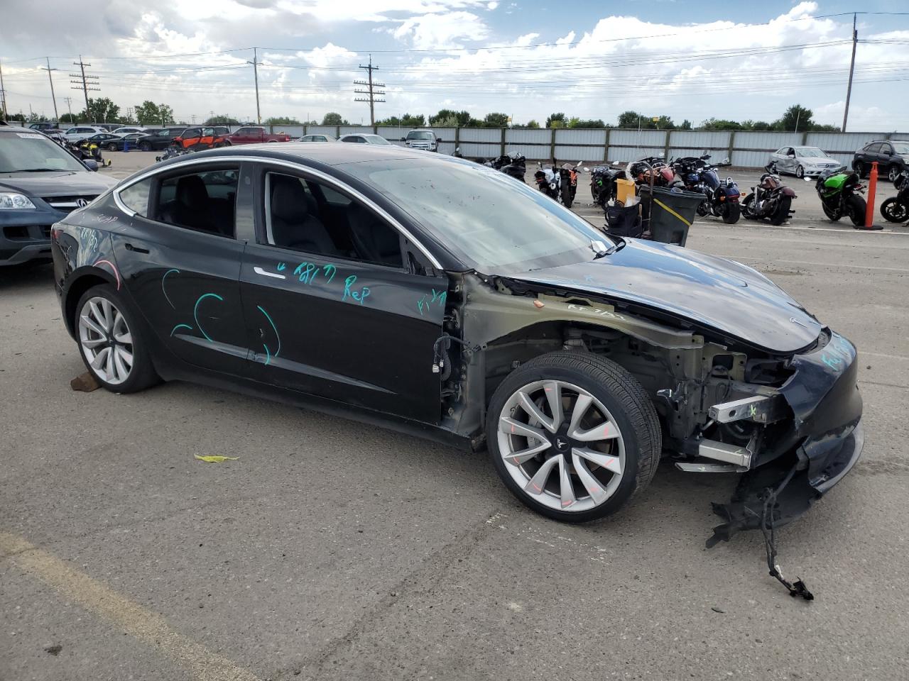 5YJ3E1EB1JF151172 2018 Tesla Model 3