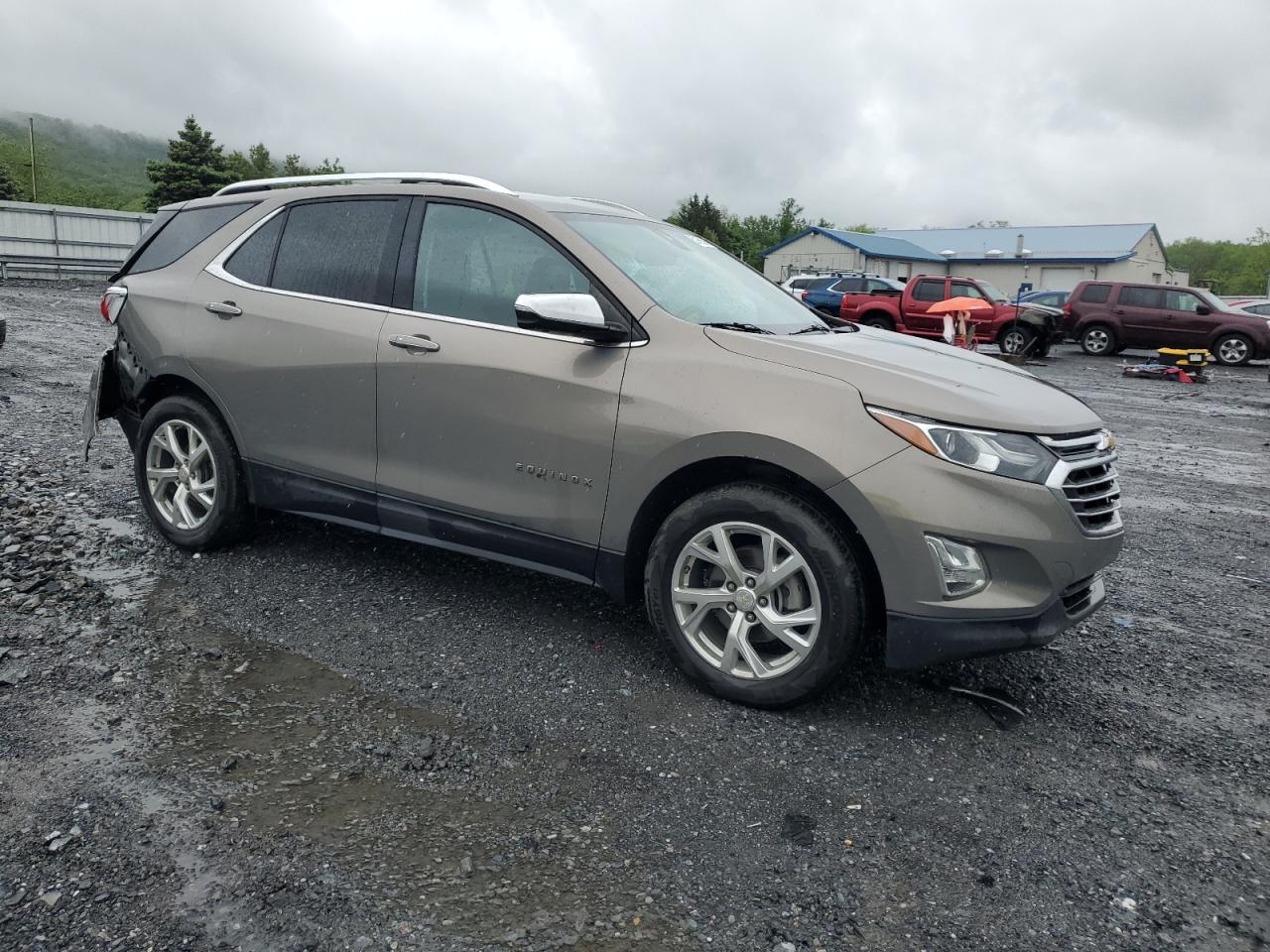 3GNAXVEV6JL120267 2018 Chevrolet Equinox Premier